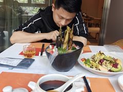 -若蘭慈·无国界素食料理(欢乐海岸店)