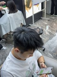 -藤野造型·专业烫染店