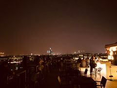 -顽啤熊·酒客酒馆(苏城夜景必选店)