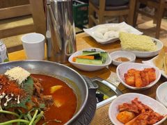 -喇喇排骨火锅·传统韩式脊骨汤(望京西园总店)
