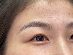 -一个差评成就的纹眉店