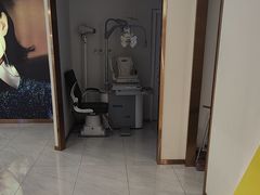 -J-Optical佳视明眼镜·蔡司视觉(青岛金茂览秀城店)