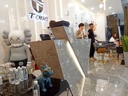 -AYO SALON