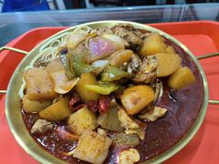 -牛一嘴·兰州牛肉面·大盘鸡(财富中心店)