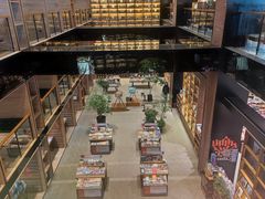 -半山书局(新世纪商城店)