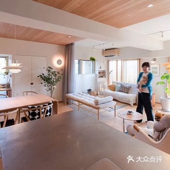 留出一间客房给孩子偶尔回来留宿住