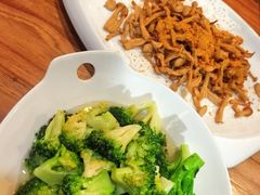 -一盏明灯全素斋(五爷庙店)