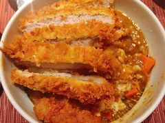 咖喱猪排饭-山杏yama-katsu·吉列炸物