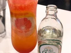 柚然自得的小美女-柠檬树茶餐厅(海雅缤纷城店)