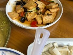 -芦茨金富饭庄·25年老字号·专做稻草鸡