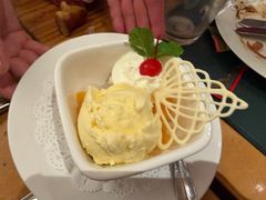 -兰特伯爵西餐厅·啤酒屋(方庄店)