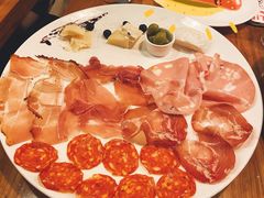 意大利传统混合冷肉拼盘-La Tavernetta(Bar à Vin)(乌鲁木齐路店)