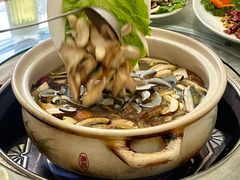 -原林野山菌火锅·炒菌(关上野生菌一条街店)