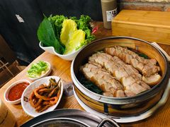 菜包肉-喇喇排骨火锅·传统韩式脊骨汤(望京西园总店)