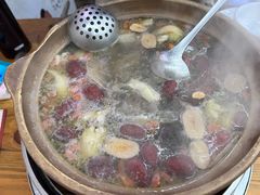 -广味炭炉鸡煲(宝业路分店)