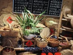 -蛮佬拾·乡里土菜馆(河西王府井店)