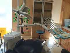 -上海仁爱医院口腔科 · 种植