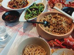 -肥肥虾庄·金牌油焖大虾(杨园滨江时代walk店)