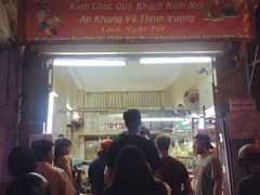 -Bánh Mì Huynh Hoa