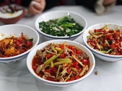 -独一佳老胡湘菜馆(矿山路店)