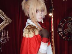 -米游妙妙屋cosplay换装自拍摄影体验馆