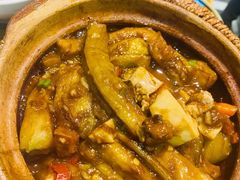 咸鱼鸡粒茄子煲-熠盛粤味(永康路店)