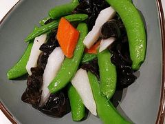 甜豆云耳炒山药-鹿港小镇(金虹桥国际中心店)