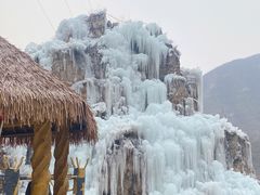 -大平台龙居瀑布旅游区