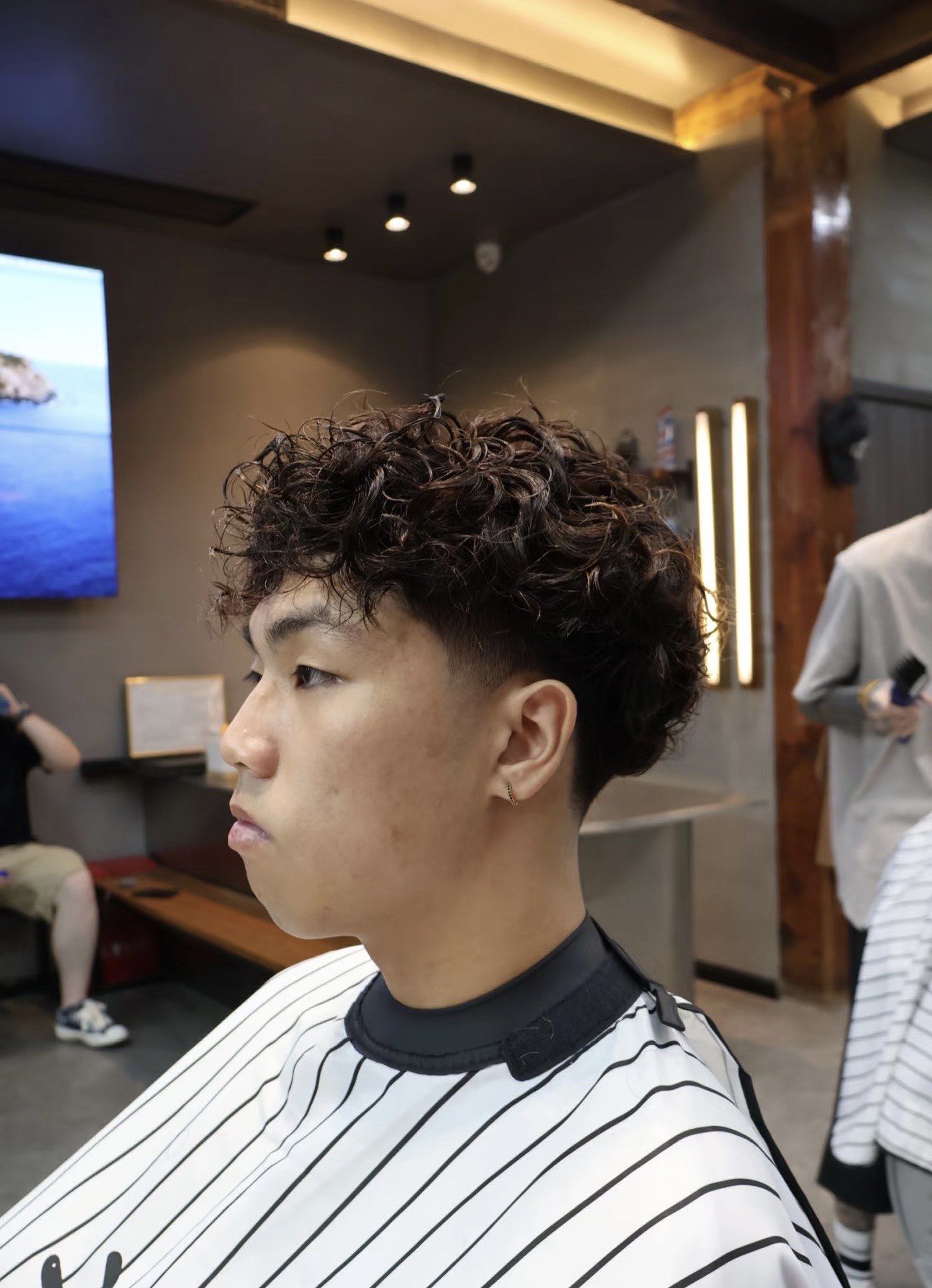 鬓角渐变羊毛卷