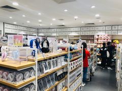 -名创优品(江南新地店)