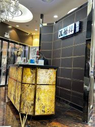 点击看大图 -八佰伴8008星级形象店
