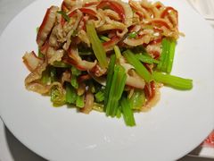 青芥辣北极贝拌西芹-彩虹之约•淮扬家宴(亚运村店)