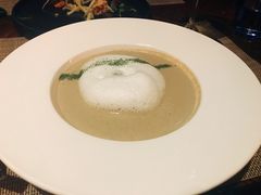 黑松露野菌浓汤-YUE·6·西式融合餐厅(外滩六号店)