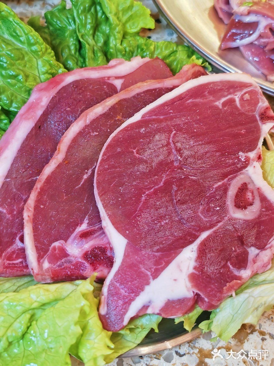 又挖掘到一家敲棒的韩式自助烤肉，成都排队王