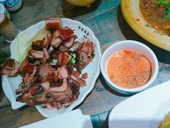 -忙前忙后妈妈菜馆