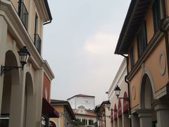 -佛罗伦萨小镇广佛名品奥特莱斯(疏港路店)