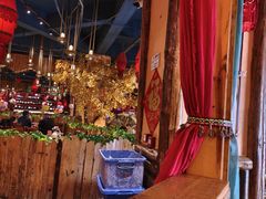 -老滇山寨•云南特色菜•地方菜•民族风情歌舞表演(金碧店)