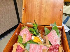 -山川小町·极番烧肉(新地假日广场店)