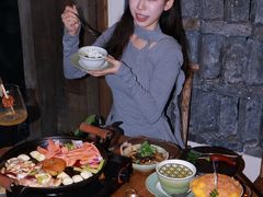 -包整·丝娃娃(一览甲秀楼风景店)