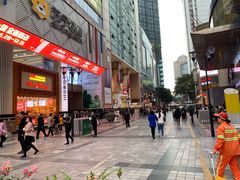 -八一路好吃街(雨田商务大厦店)