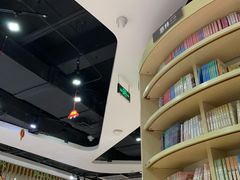 -新华书店(沙坪坝书城店)