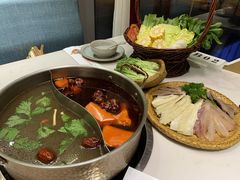 -菌子鲜汤野生菌锅
