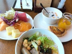 -苏宁银河国际咖啡厅·天际环球美食汇