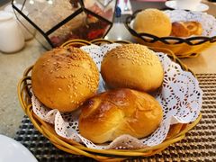 -亮马河饭店翠雅咖啡厅