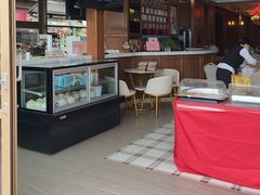 -鹏城人家海鲜酒家·23年老字号(较场尾店)