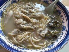 招牌黄鱼面-明呈黄鱼面馆(斜土路店)