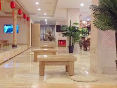 -碧中海汤泉汗蒸酒店