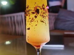 -饮湖威士忌鸡尾酒吧