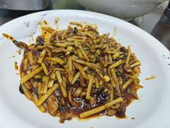 鱼香肉丝-椒香川流不息川菜馆(二七北路店)