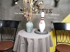 -HIGH FIVE哈福手工汉堡(桂林路店)